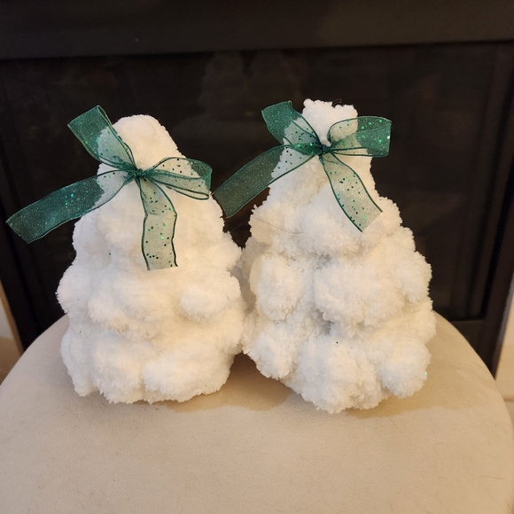 Christmas Trees White Holiday Decor Chunky Yarn Trees - Picture 2 of 4